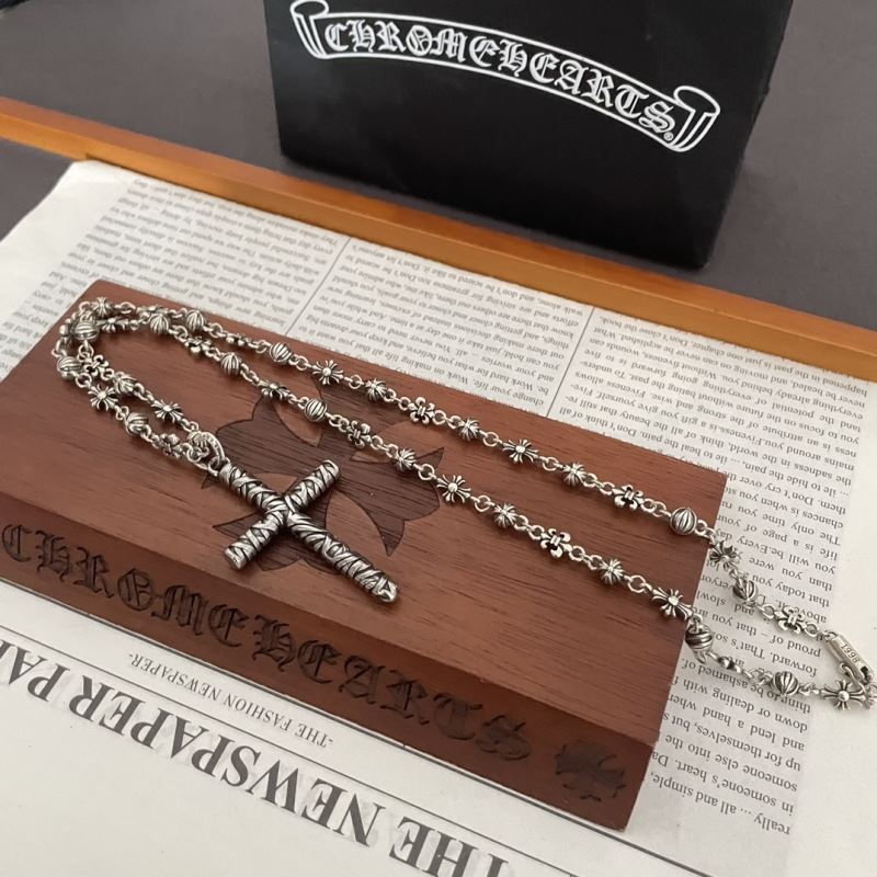 Ch**me He**ts necklaces